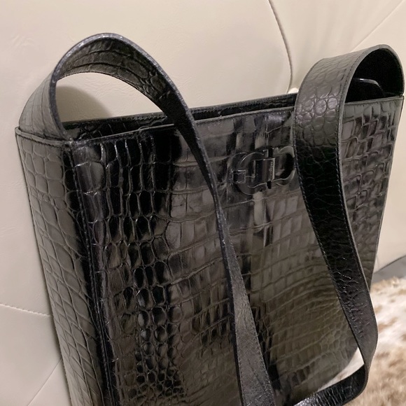 ❤️Ferragamo authentic ❤️ - Picture 3 of 11